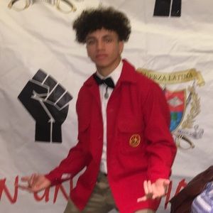 Meet your Posher, Alloza16